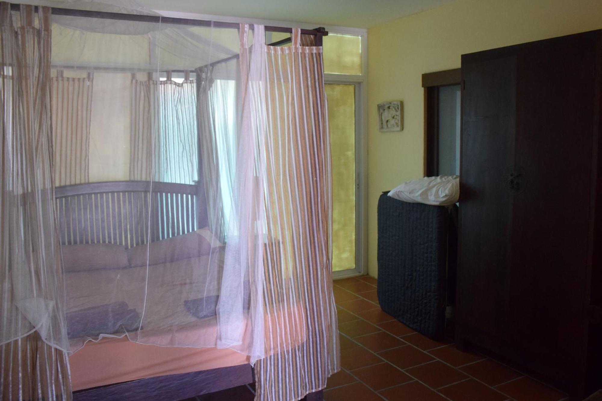 Sanuk Bungalows Rawai Rom bilde